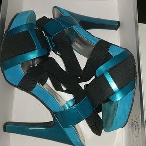 Jessica Simpson heels